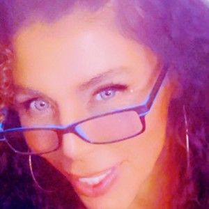 Meet your Posher, Posh